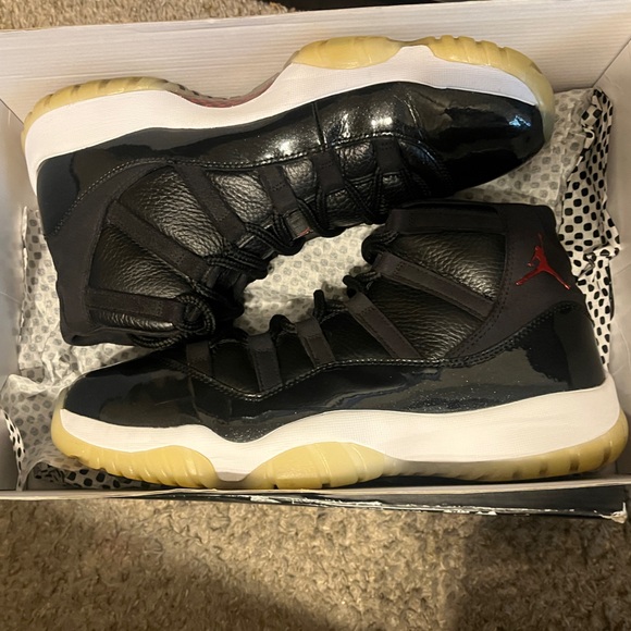 Air Jordan 11 Retro 72-10 378037-002 size M11